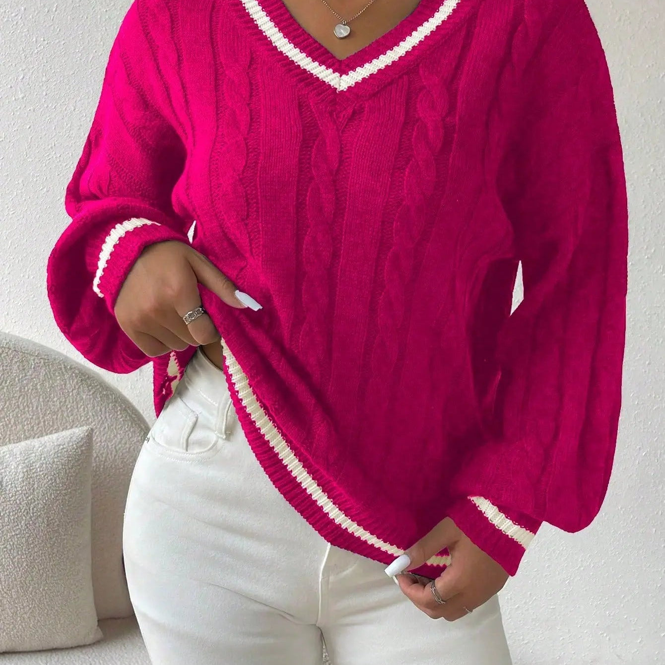 Freja | Gestreiftes Kabelstrickpullover Mit V Neck