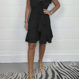 Feminina – Rüschenkleid mit V-Ausschnitt