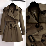 Kurzer Damen-Trenchcoat mit Gürtel