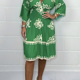 BohoWear - Kleid mit Muster und V-Ausschnitt