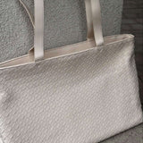 Emilia | Große gewebte Damen-Tote aus veganem Leder mit Reißverschluss