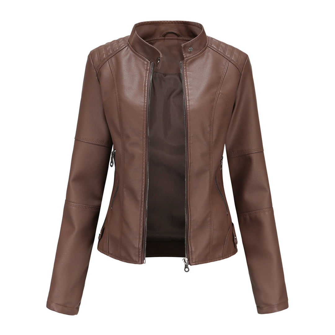 Individuell Gefertigte Lederjacke Mit Strukturierter Silhouette Und Stil