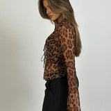 Bella – Damen Knotentop mit Leopardenmuster