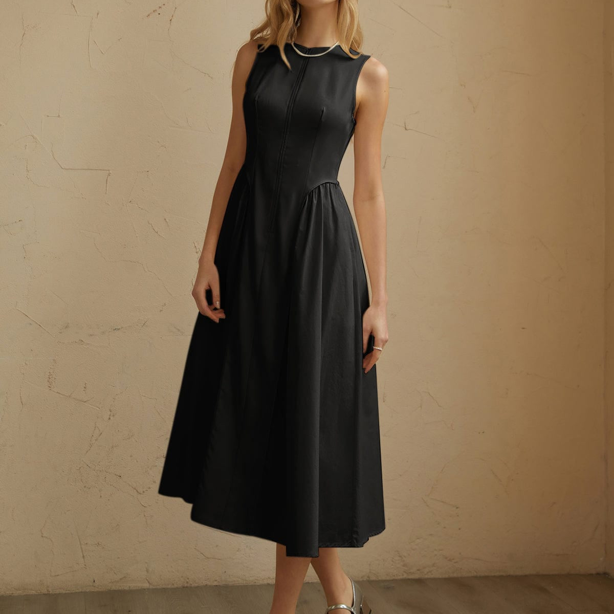 Viktoria - Ärmelloses Plissee Kleid