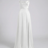 Elegantes Damen-Maxi-Kleid mit Beinschlitz – Femininer Stil für besondere Anlässe und vielseitige Kombinationsmöglichkeiten