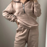 Johanna - Damen Trainingsanzug mit Reißverschluss