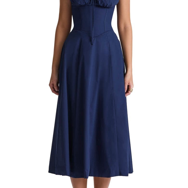 BETTY | Stilvolles Taillenkleid