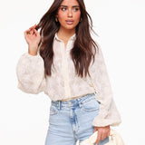 Transparente Bluse mit Blumenmuster
