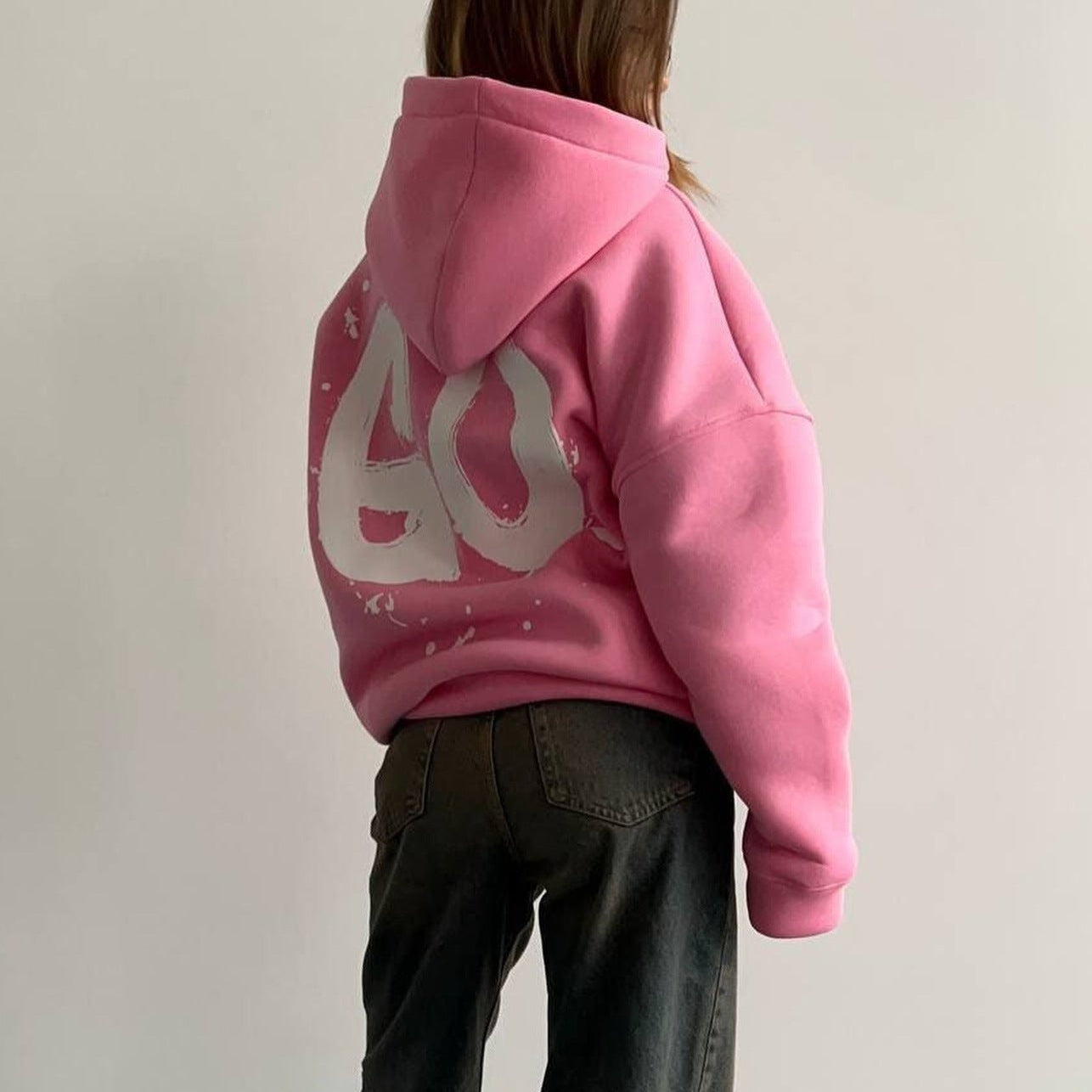 Oversized Hoodie mit abstraktem Rückendruck – Urban, Cozy & Ausdrucksstark