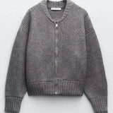 Mia | Strickjacke mit Langarm und Reißverschluss