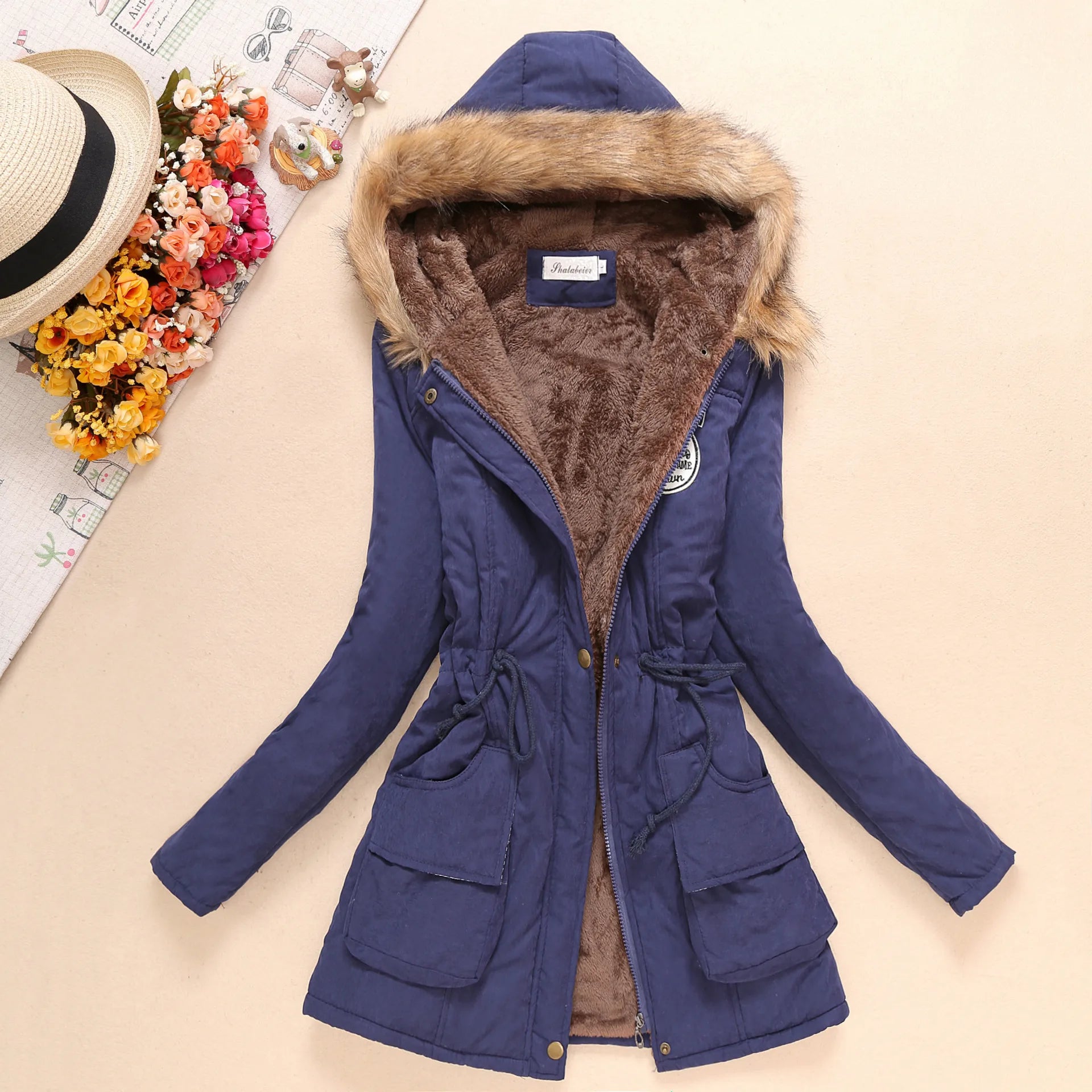 HILDE | Damen Winterjacke mit Kapuze – Warm und Gefüttert