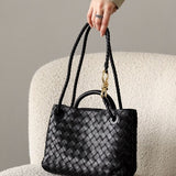 Carlee | Geflochtene Mini-Tasche mit edlem Akzent