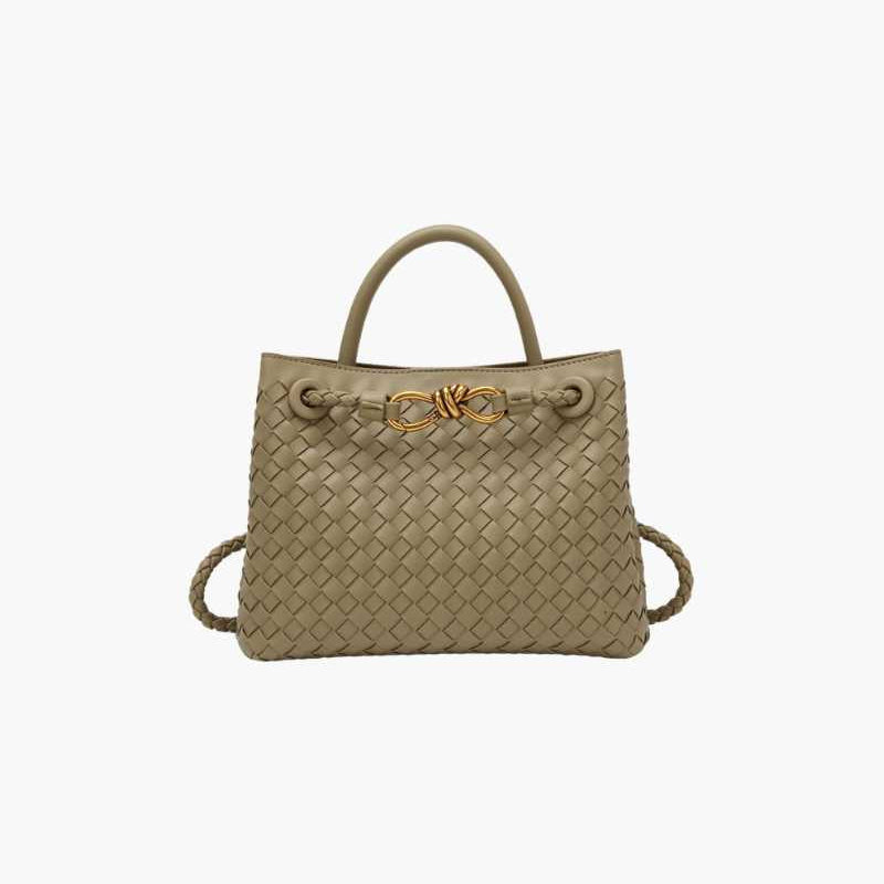 Carlee - Geflochtene Mini-Tasche