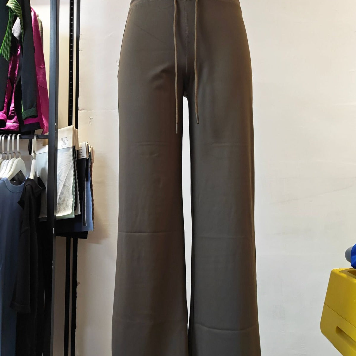 AIRA | Luftige Damen-Leinenpalazzohose