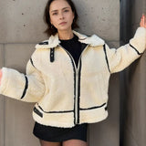 Dominique | Lässige Jacke mit Pelzkragen und Farbblockierung