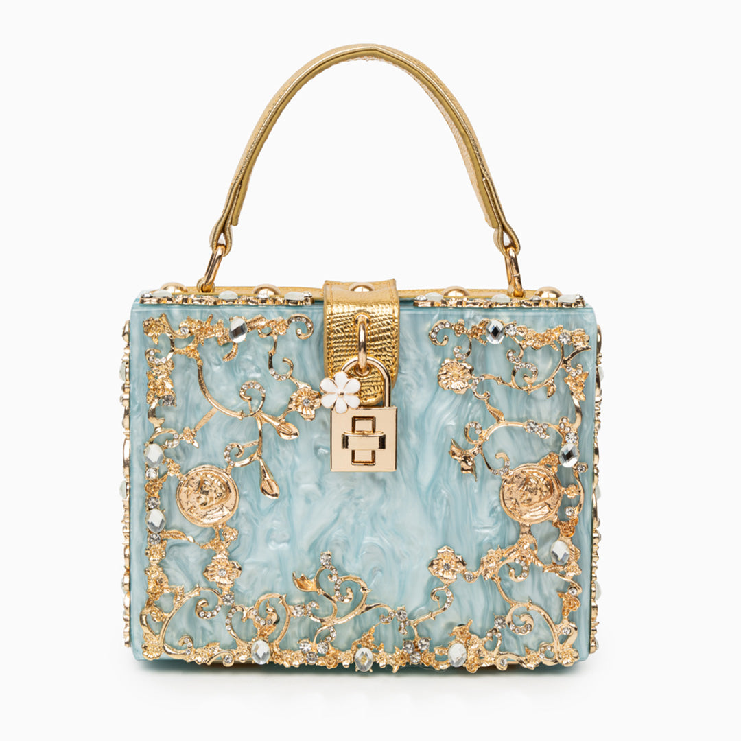Luxus-Acryl Clutch in Himmelblau mit barockem Golddekor – Vintage-inspirierte Abendtasche