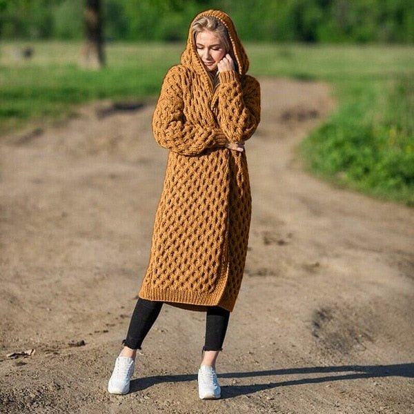 Langes – Damen Strickkleid mit Zopfmuster