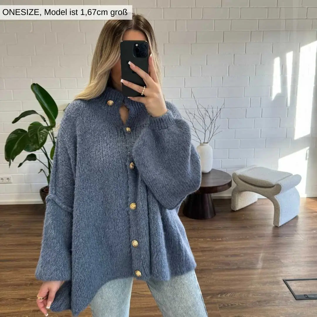 Bella | Übergroße Strick-Cardigan mit Goldknöpfen