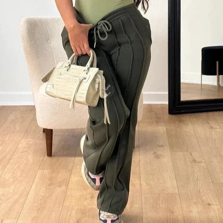 Gerade - Damenhose mit hoher Taille