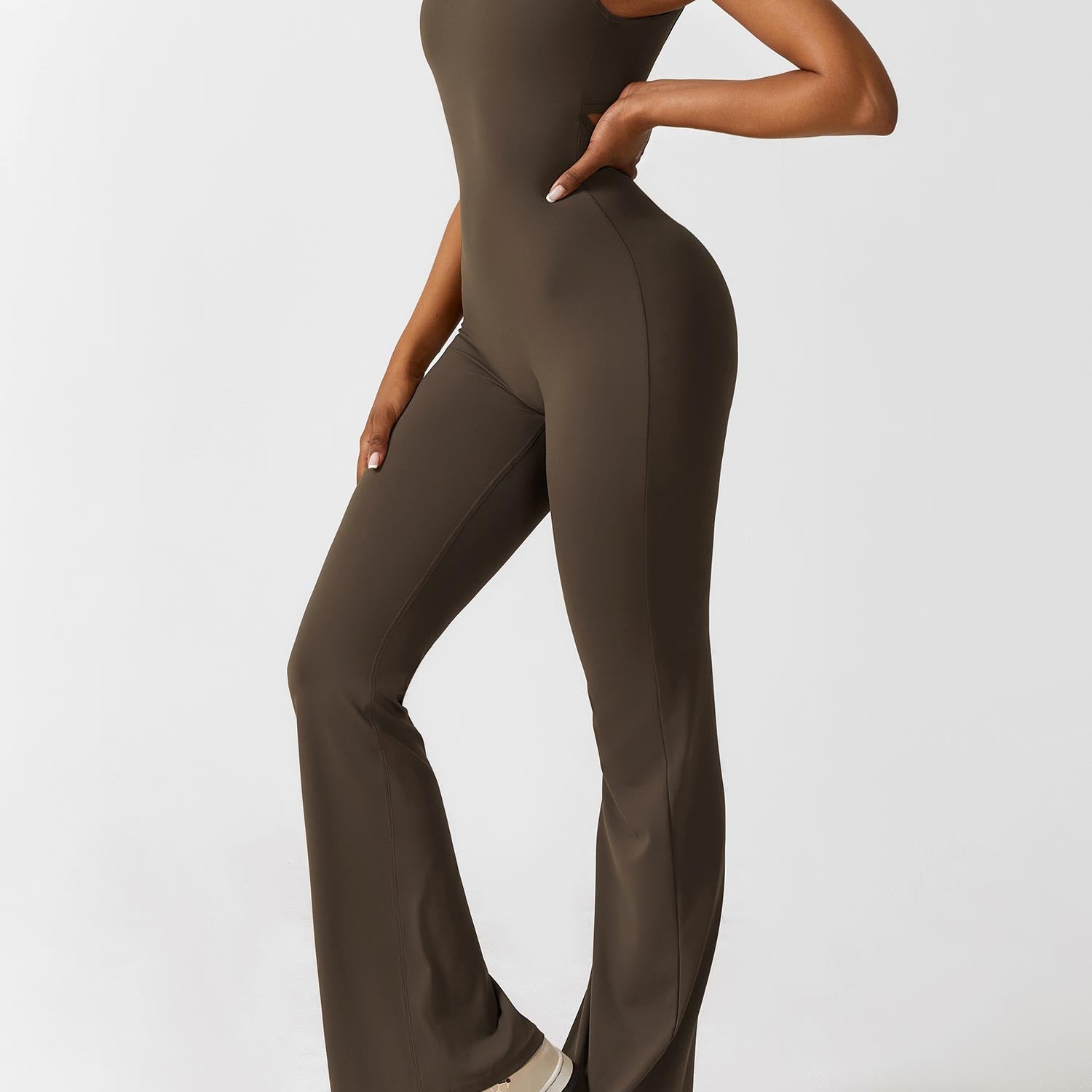 Sienna - Rückenfreier Flare-Jumpsuit